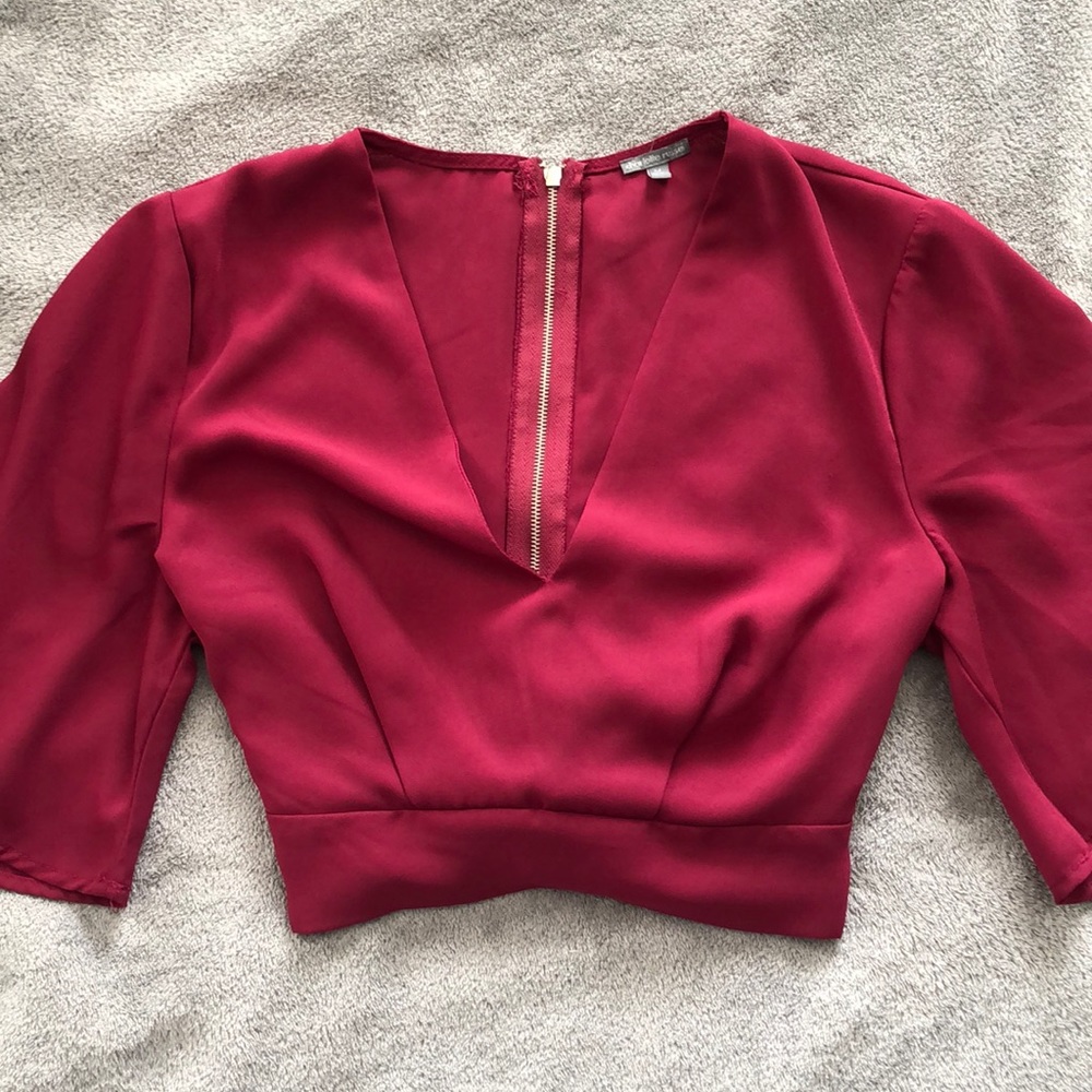Charlotte Russe, M cropped maroon blouse